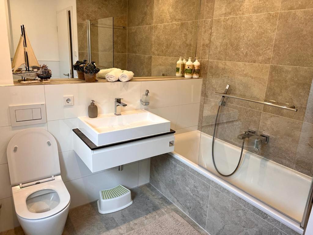 Apartments Bei Playmobil Eg,130M2,Grosse Terassen,24H Self Check-In, Free Parking Цирндорф Экстерьер фото